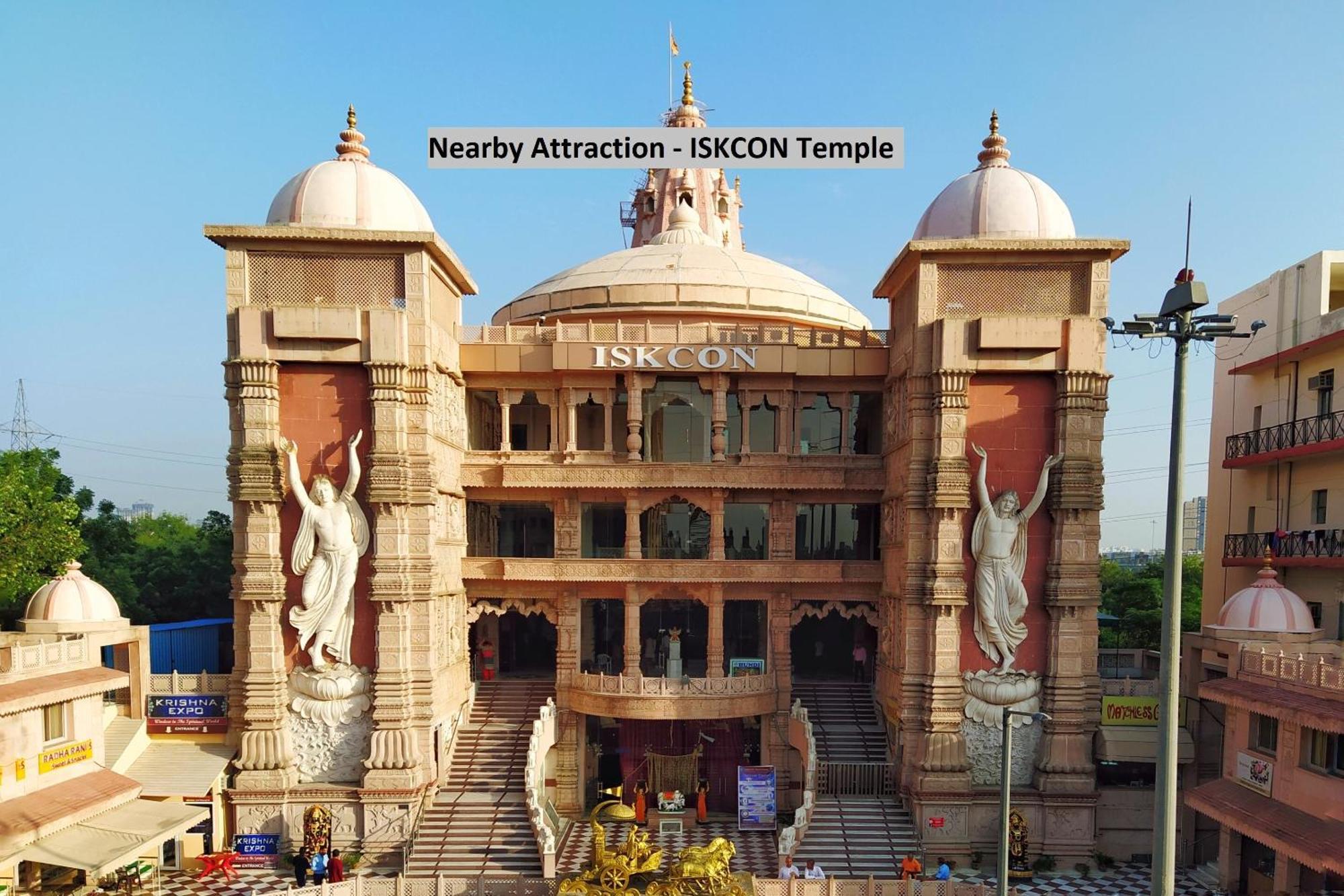 Oyo Triage Home Stay Noida Bagian luar foto