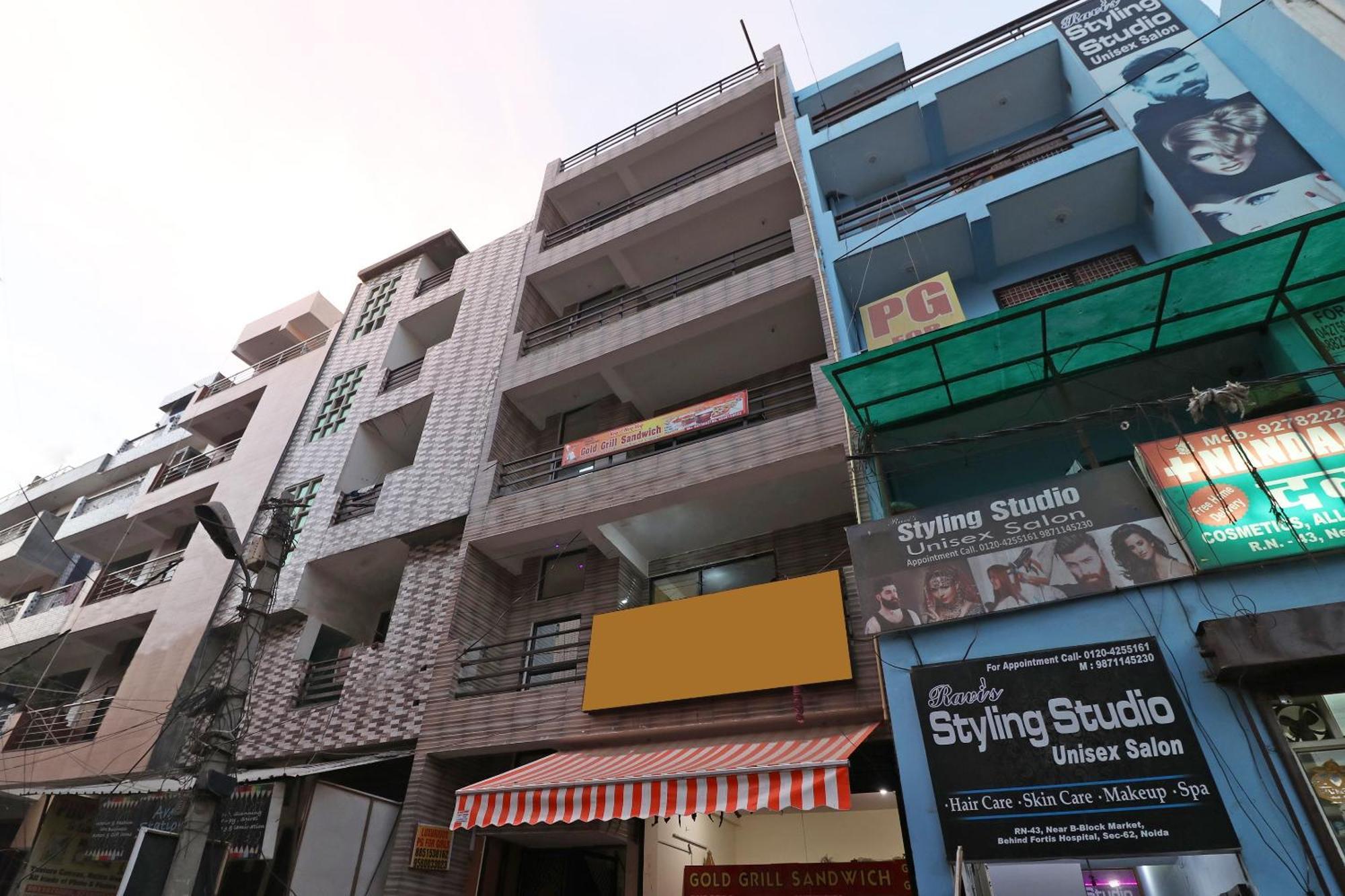 Oyo Triage Home Stay Noida Bagian luar foto