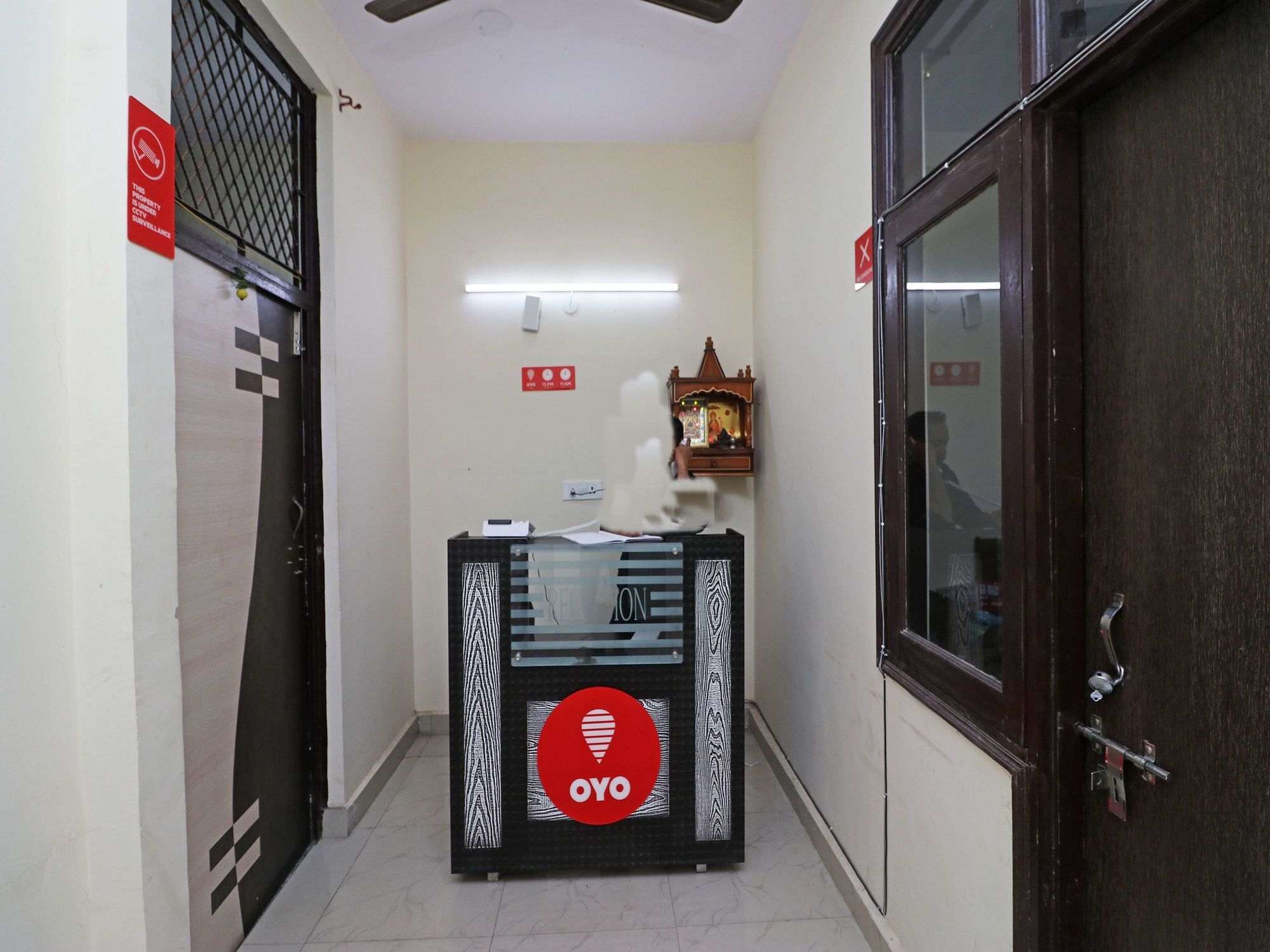 Oyo Triage Home Stay Noida Bagian luar foto