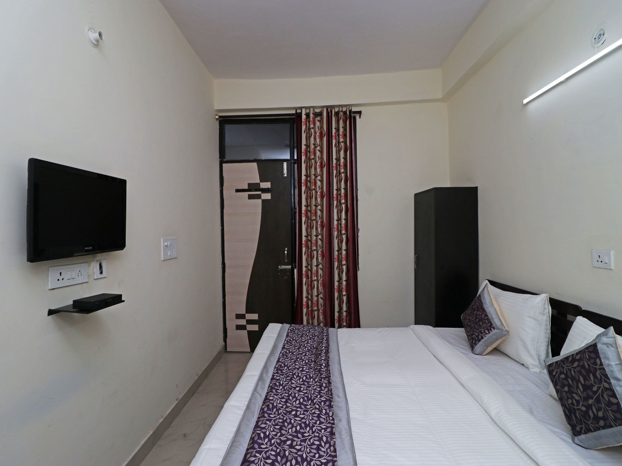 Oyo Triage Home Stay Noida Bagian luar foto